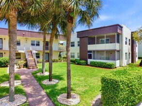 Building Photo - 755 Normandy P