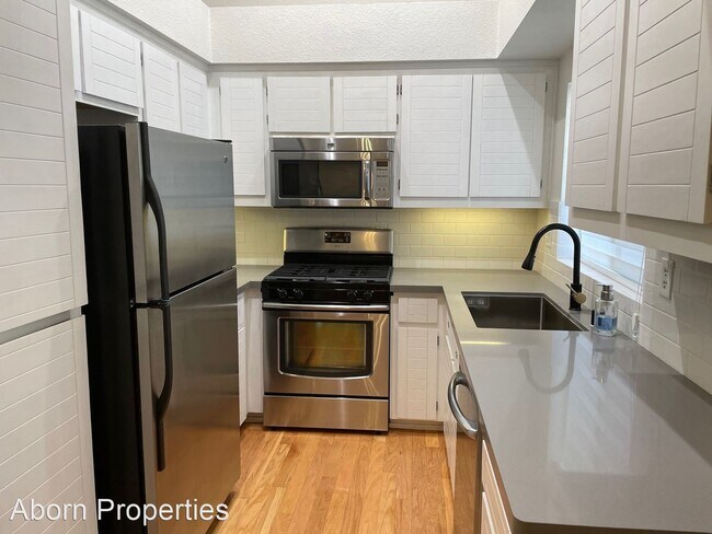 Foto del edificio - 2 br, 2 bath House - 6940 Gregorich Dr, #H