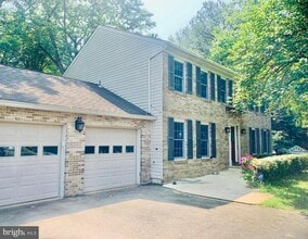 Building Photo - 1163 Kettle Pond Ln
