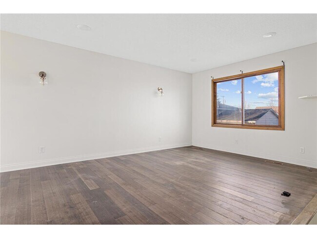 Foto del edificio - 7055 15th St N