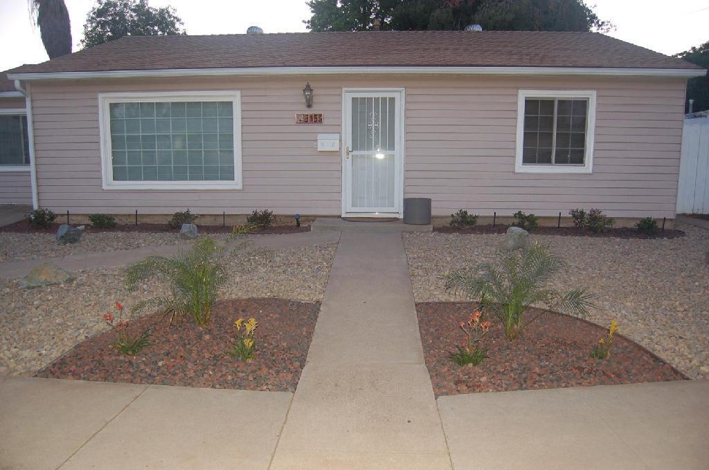 Primary Photo - 4 Bedroom 2 Bath Home in College Area near...