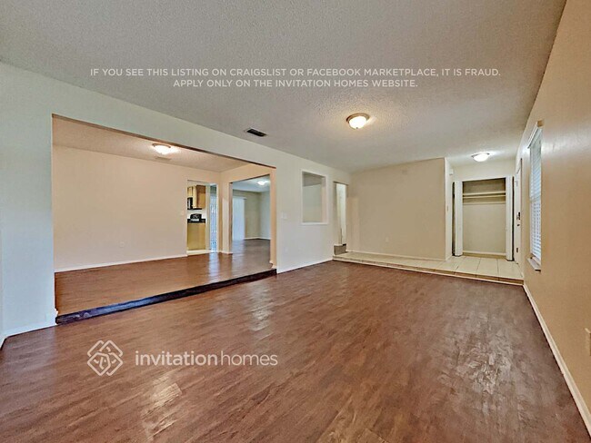 Building Photo - 417 Declaration Dr