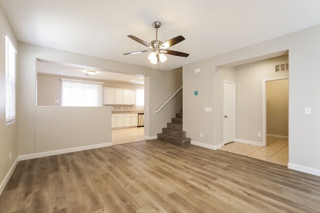 Foto del edificio - 8838 Ashley Park Ave