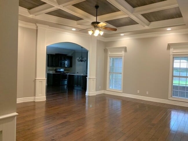 Building Photo - Beautiful home in Knights Mill S/D