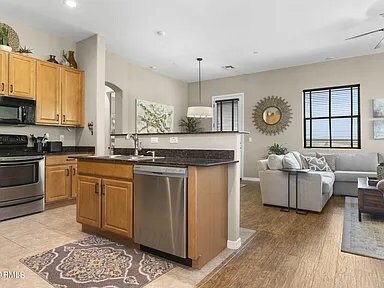 Foto del edificio - 10055 N 142nd St