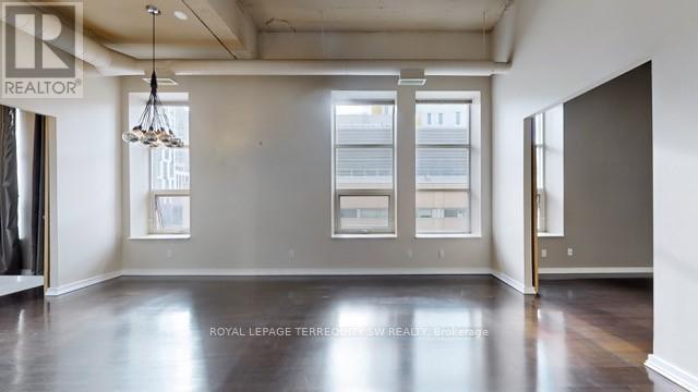 Building Photo - 135 Dalhousie St