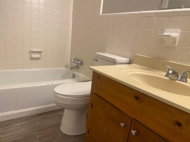 Foto del edificio - 919 Rushmeade Rd