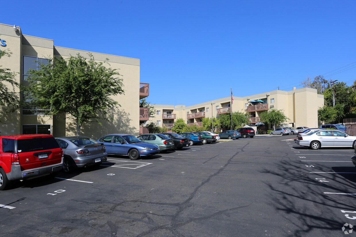 Foto principal - St. Johns Plaza Apartments