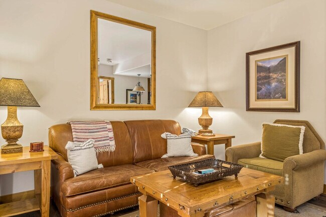 Foto del edificio - 457 Mountain Village Blvd