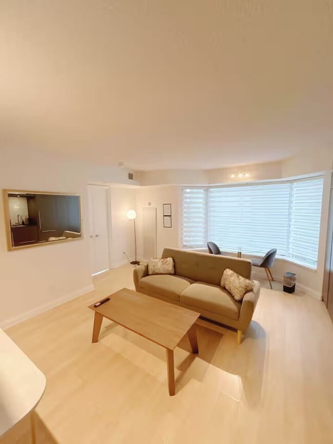 Building Photo - 175 Cumberland St