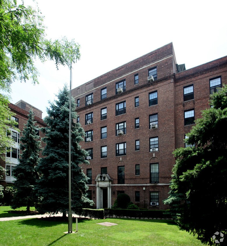 Foto principal - Livingston Apartments