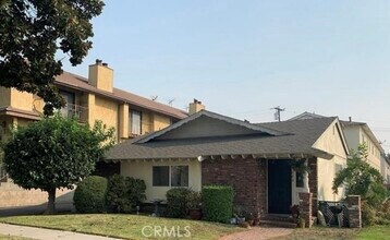 Building Photo - 320 N Stoneman Ave