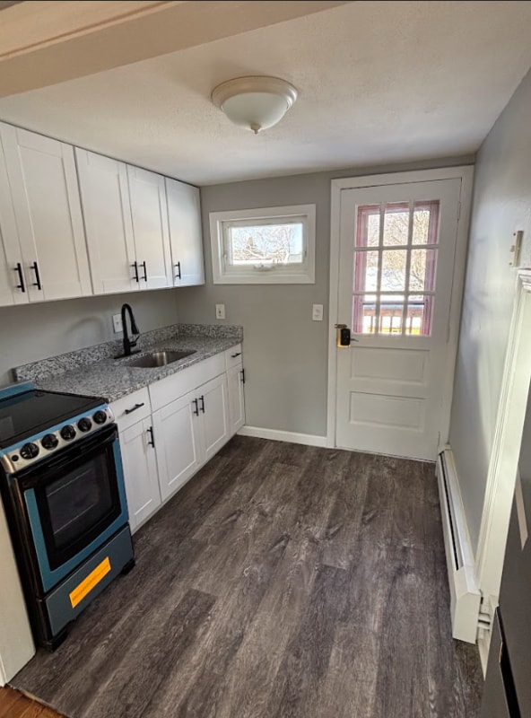 Building Photo - 131 Main St