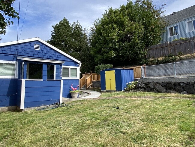 Building Photo - 2120 15th St