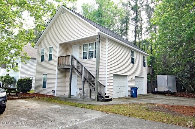 Building Photo - 4316 McClelland Dr