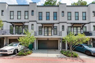 Building Photo - 721 Taylor Ct