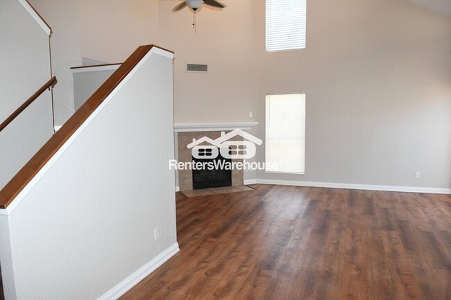 Building Photo - 1502 N Central Dr
