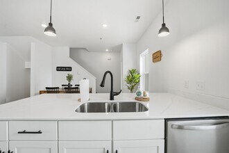 Interior Photo - Twin Oaks Apartments
