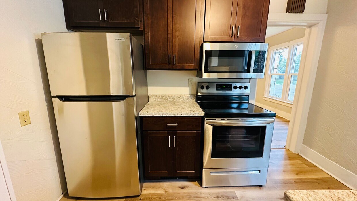 822 N Washington St Unit Condo 824, Aberdeen, SD 57401 Condo for Rent