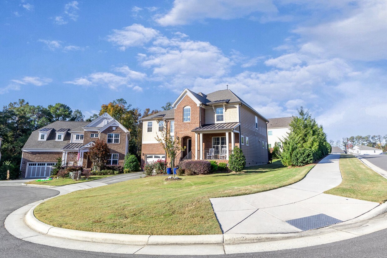 Primary Photo - 1600 Kythira Dr