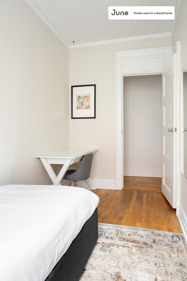 Foto del edificio - Room in Shared 4 bed/1 bath home