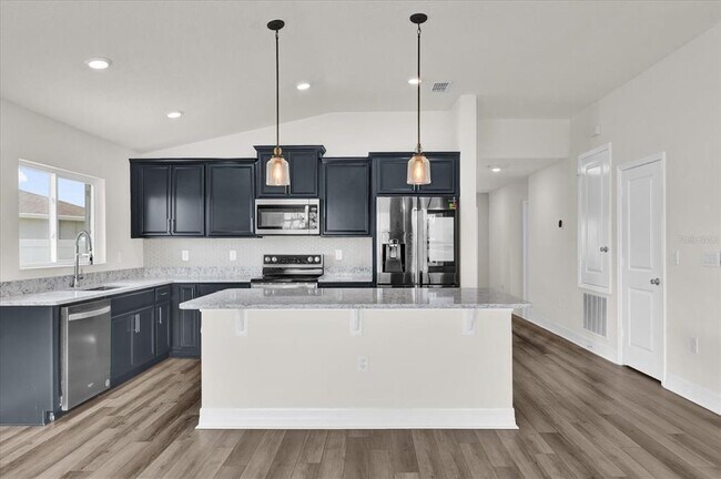 Foto del edificio - 4595 Plainview Rd