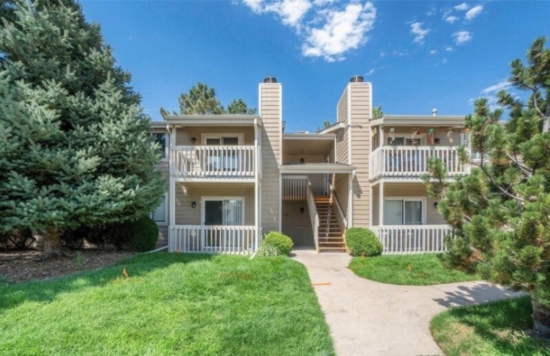 1960 S Xanadu Way Unit 205, Aurora, CO 80014 Condo for Rent in Aurora