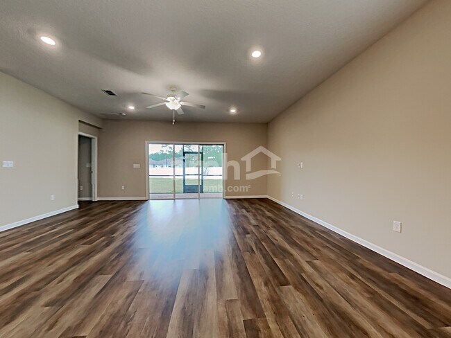 Building Photo - 197 Spruce Pt