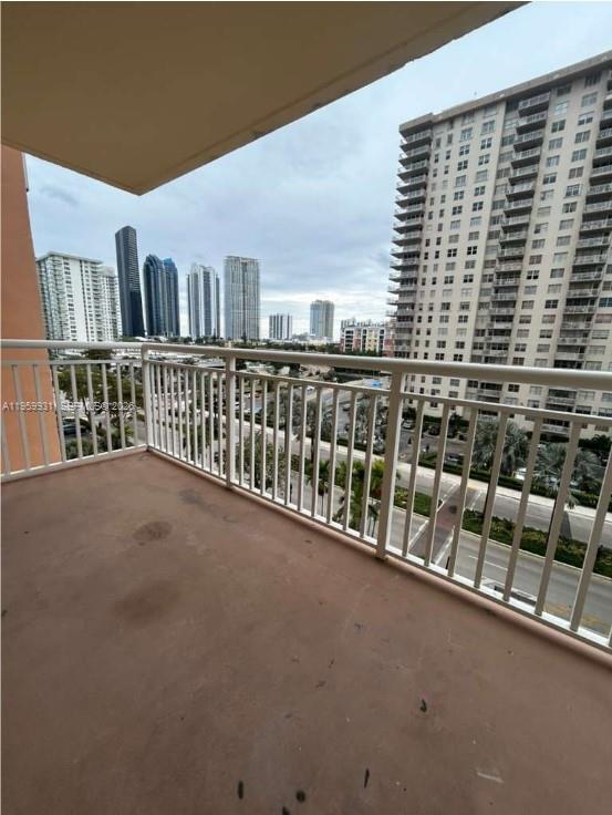 Foto del edificio - 251 174th St