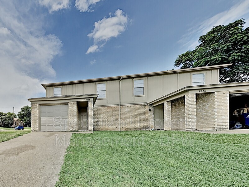 852 NW Summercrest Blvd, Burleson, TX 76028 House Rental in Burleson