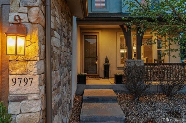 Building Photo - 9797 Sunset Hill Cir