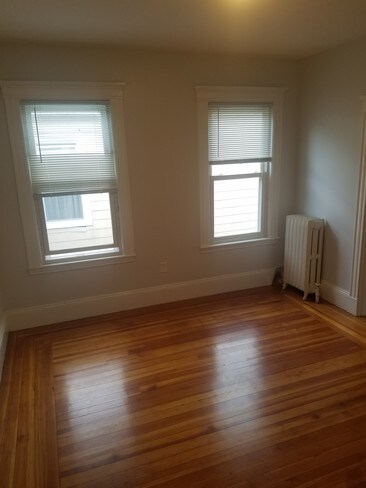 Foto del edificio - 394 Ashmont St