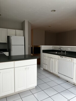 Building Photo - 37 Village Dr
