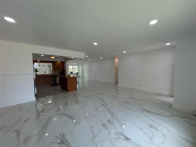 Foto del edificio - 11751 SW 52nd Ct