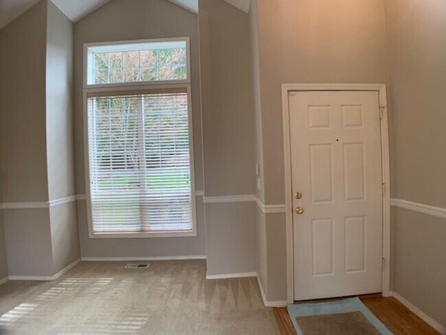 Foto del edificio - Lovely Progress Ridge Home - 3 Bedrooms 2.5 baths, 1,587 Sq. Ft.