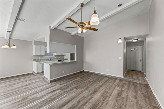 Building Photo - 221 Asbury Dr