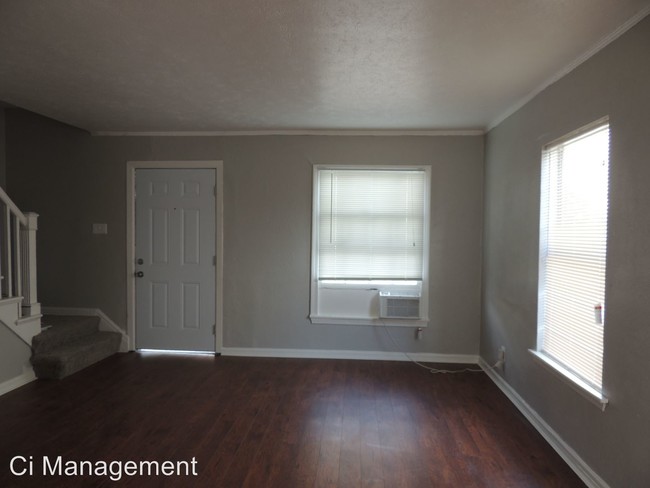 Foto del edificio - 4515 E Side Ave