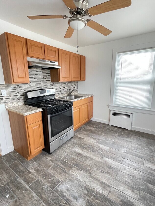 Modern kitchen - 447 Stuyvesant Ave
