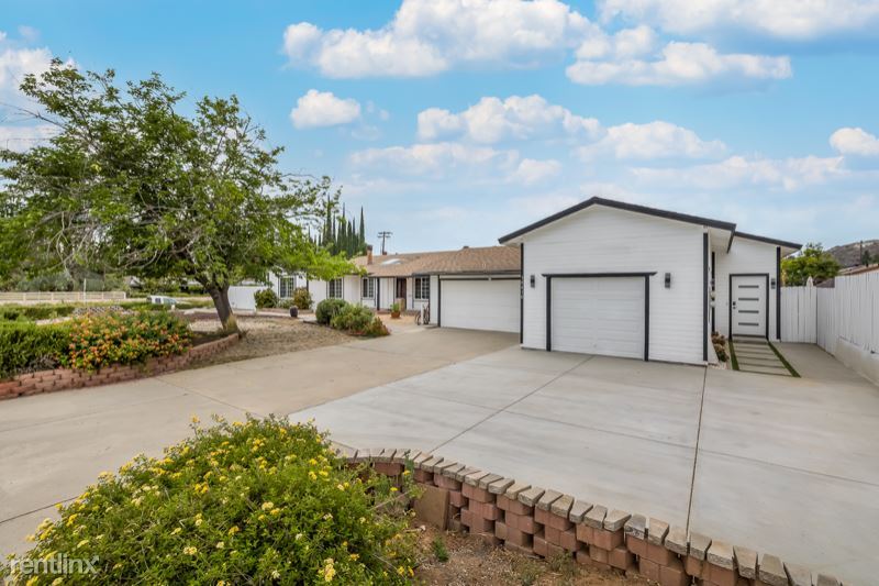 Primary Photo - 2 br, 1.5 bath House - 14410 Garden rd