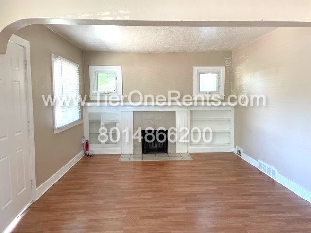 Foto del edificio - This property offers a NO DEPOSIT option a...