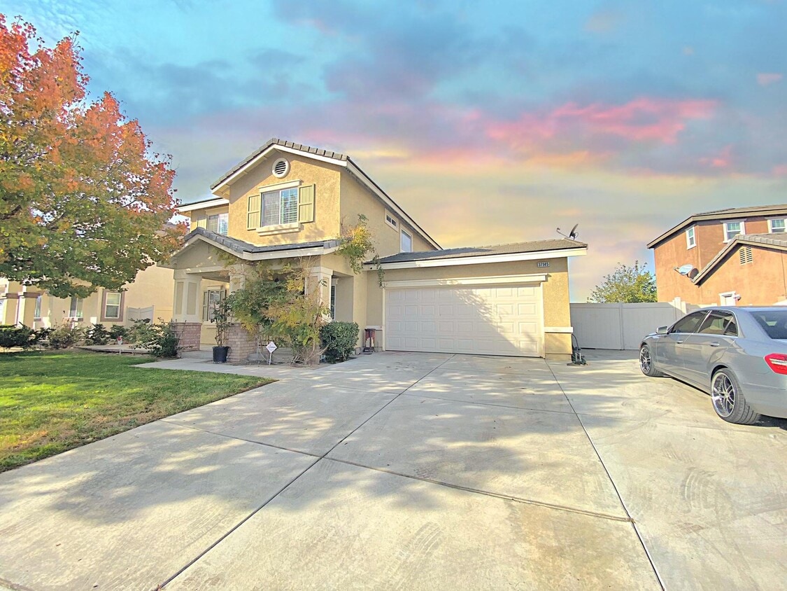 Primary Photo - 37145 Populus Ave