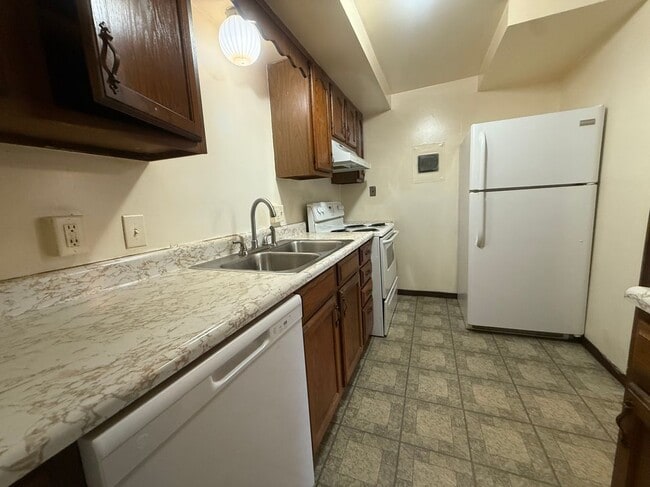 Foto del edificio - 537 Brandt Ave