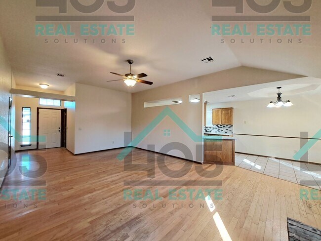 Building Photo - 3 Bedroom 2 Bath in Norman