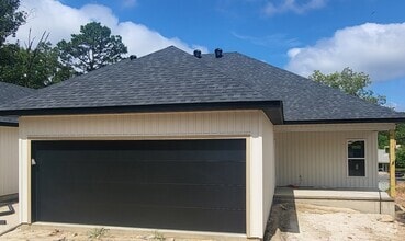 Building Photo - 1803 Aldersgate Rd