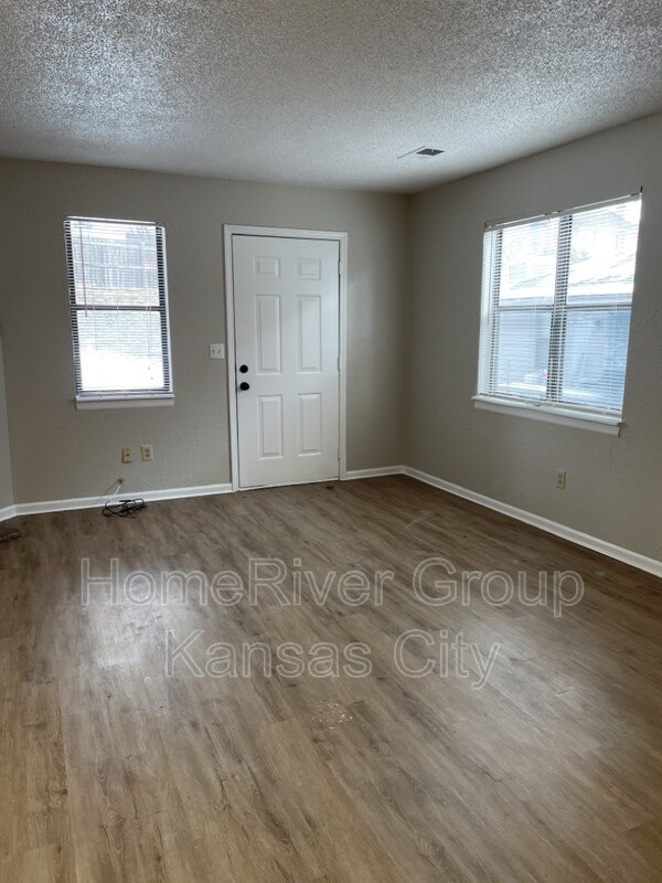 Building Photo - 8704 NW 82 Terrace