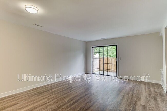 Foto del edificio - 1705 S 41st St
