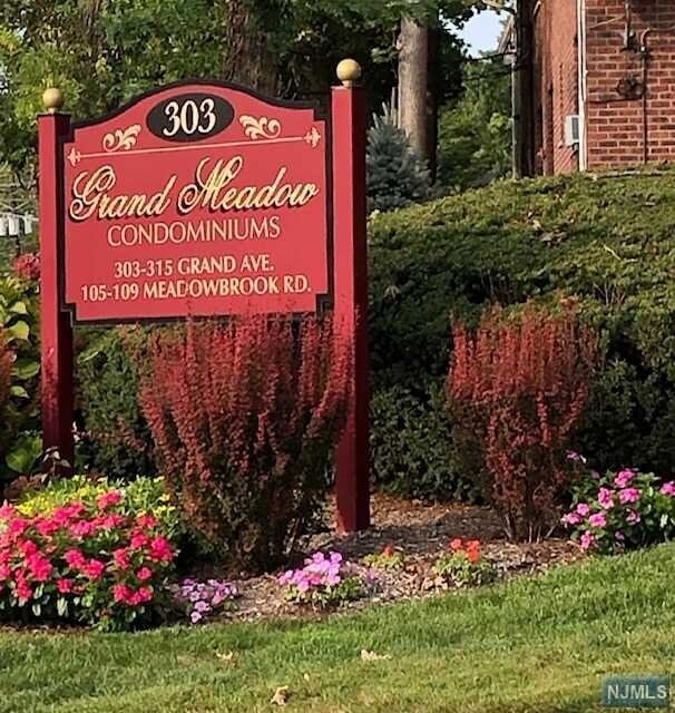 Foto principal - 109 Meadowbrook Rd