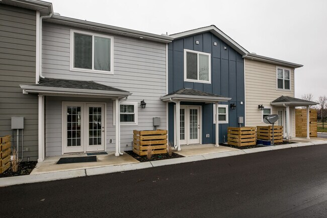 Building Photo - 841 Hastings St Apt B