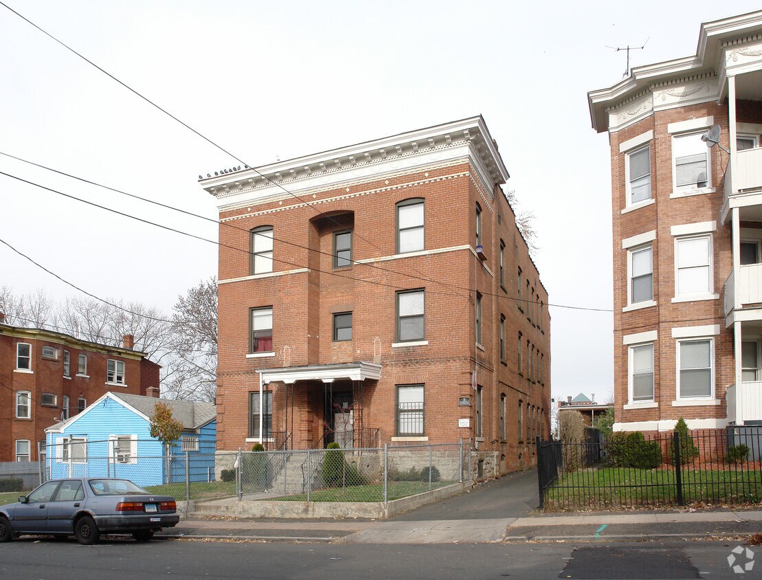 Building Photo - 22-24 Hamilton St