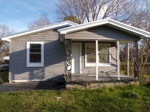 Building Photo - 3716 44th Ave N
